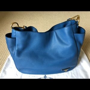 Prada Daino Hobo with side pockets - cobalt blue